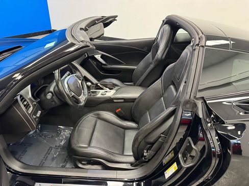 Used 2019 Chevrolet Corvette Z06 RWD image 16
