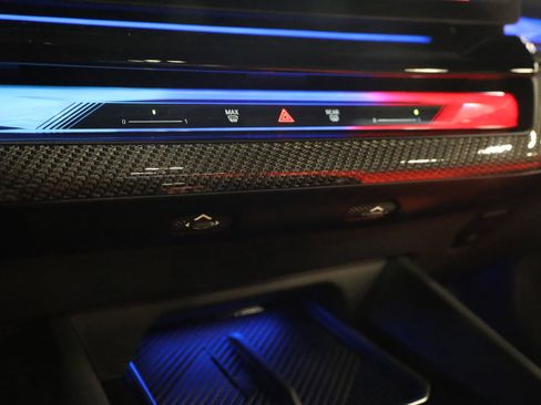 Used 2025 BMW M5 Touring w/ M Driver's Package image 25