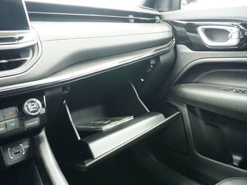 New 2026 Jeep Compass Limited image 35