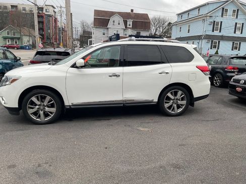 Used 2013 Nissan Pathfinder Platinum w/ Platinum Premium Pkg image 4