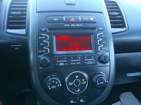 Used 2012 Kia Soul + image 69