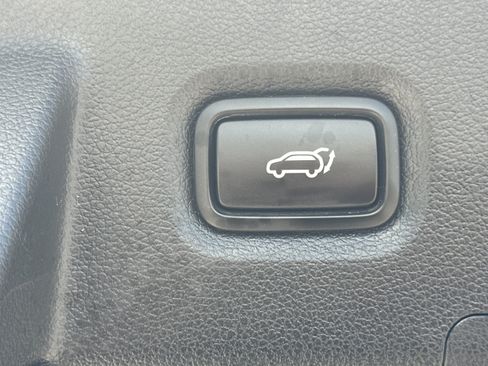 Used 2019 Hyundai Santa Fe Limited FWD image 19
