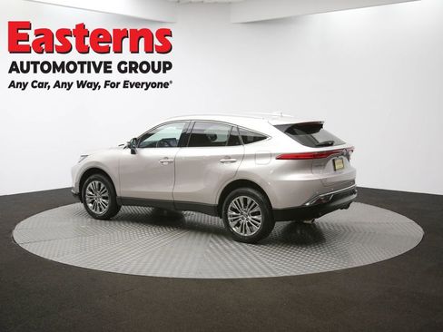 Used 2023 Toyota Venza Limited image 58