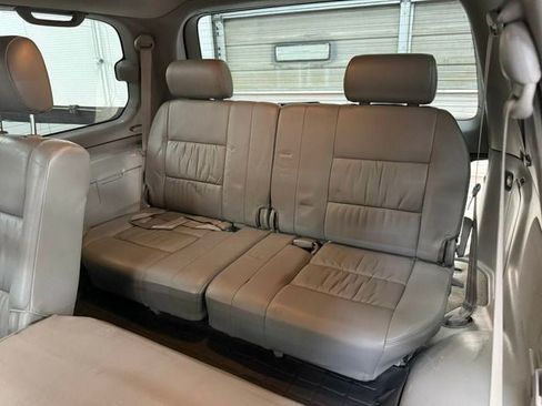 Used 2006 Toyota Land Cruiser AWD/4WD image 24