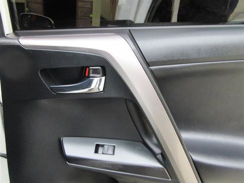 Used 2017 Toyota RAV4 XLE image 26