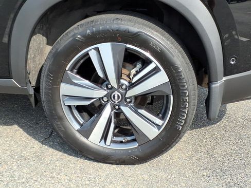 Used 2023 Nissan Rogue SL w/ SL Premium Package AWD/4WD image 9