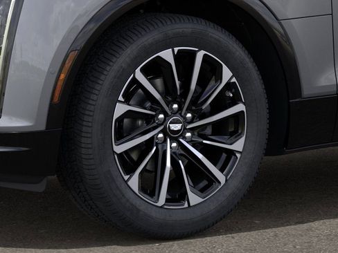 New 2026 Cadillac Lyriq Sport w/ LPO, Floor Liner Package AWD/4WD image 9
