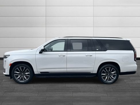 Certified 2023 Cadillac Escalade ESV Sport w/ Touring Package image 2