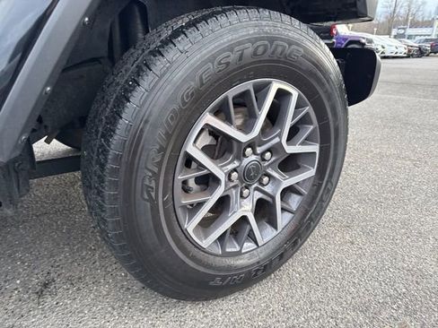 Used 2024 Jeep Wrangler Sahara image 8