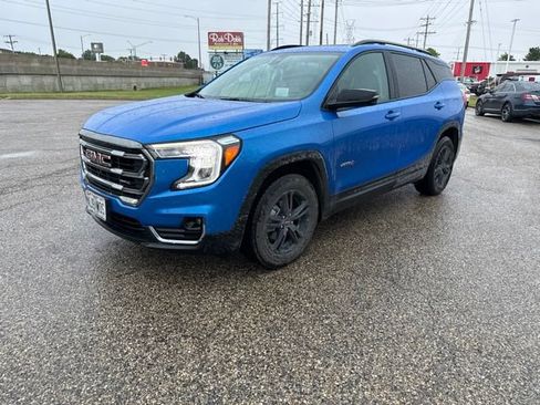 Used 2024 GMC Terrain AT4 w/ Infotainment Package II AWD/4WD image 3