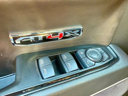 Used 2022 GMC Sierra 1500 AT4X image 63