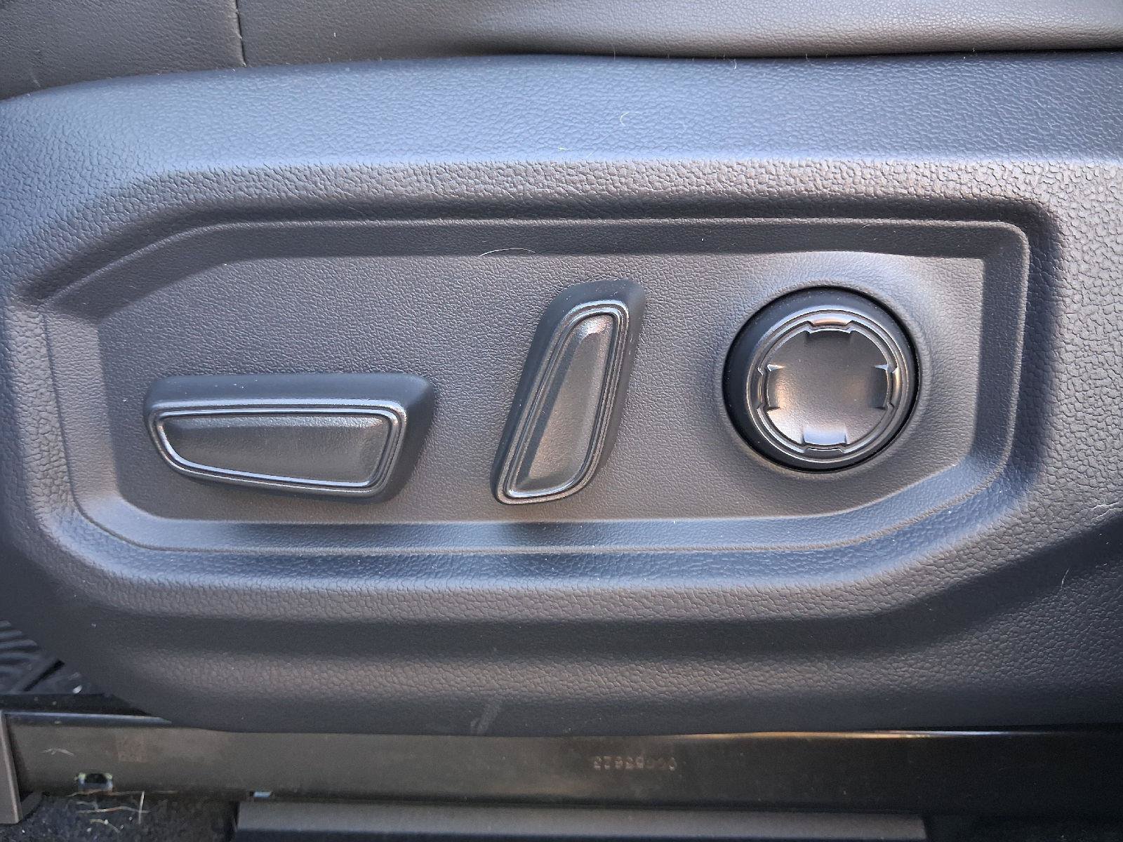 Used 2024 Toyota Sequoia Platinum AWD/4WD image 16
