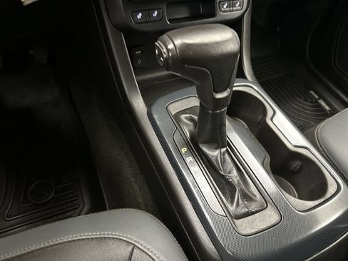 Used 2016 Chevrolet Colorado Z71 AWD/4WD image 23