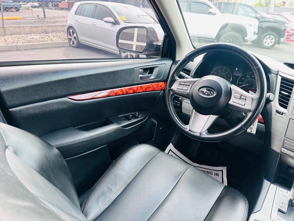 Used 2011 Subaru Legacy 2.5i Limited AWD/4WD image 11