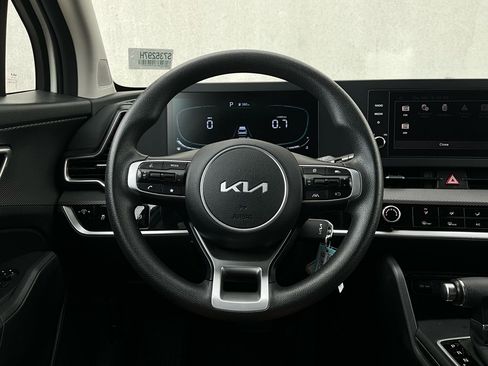 Used 2025 Kia Sportage LX image 31