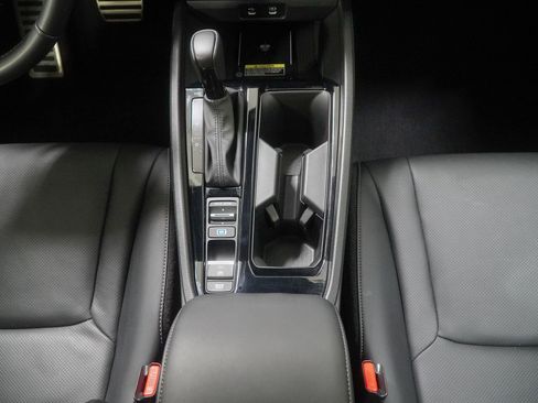 Used 2025 Honda Accord Sport image 32