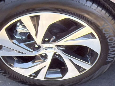 Used 2025 Subaru Legacy Premium AWD/4WD image 11