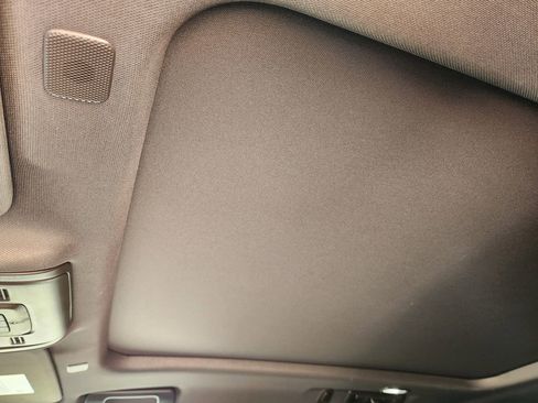 Certified 2023 Chevrolet Tahoe Z71 w/ Luxury Package AWD/4WD image 47