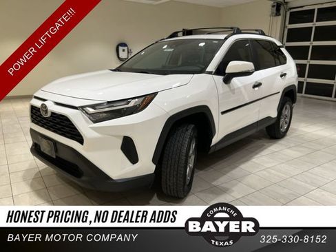 Used 2025 Toyota RAV4 XLE w/ Convenience Package FWD image 1