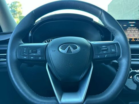 Used 2025 INFINITI QX60 Pure image 28