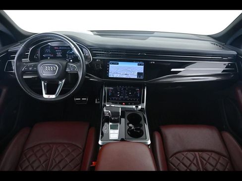 Used 2022 Audi SQ8 Prestige image 9