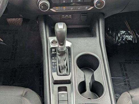 Used 2022 Nissan Altima 2.5 SV image 18