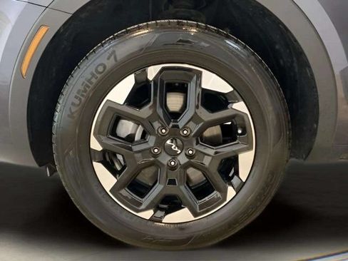 Used 2025 Kia Sorento S AWD/4WD image 95