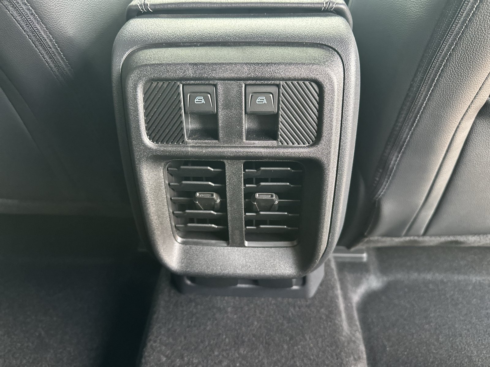 New 2026 Ford Bronco Outer Banks AWD/4WD image 32