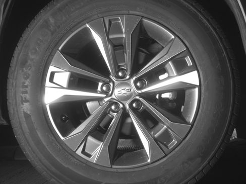 Used 2025 Chevrolet Equinox LT FWD image 15