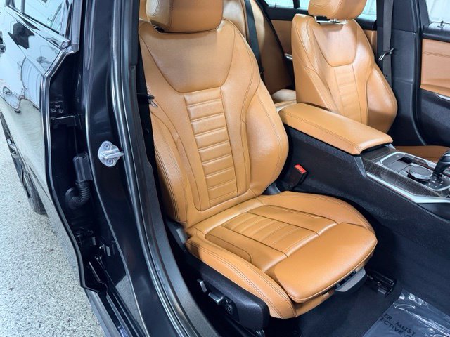 Used 2021 BMW 330e xDrive w/ M Sport Package AWD/4WD image 23