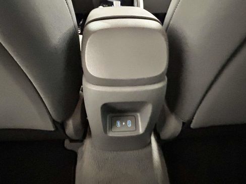 Certified 2025 Hyundai Elantra Sport FWD image 10