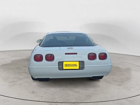 Used 1994 Chevrolet Corvette Coupe RWD image 6