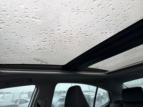 Used 2025 Toyota Camry XLE image 17