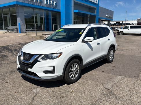 Used 2019 Nissan Rogue SV AWD/4WD image 1