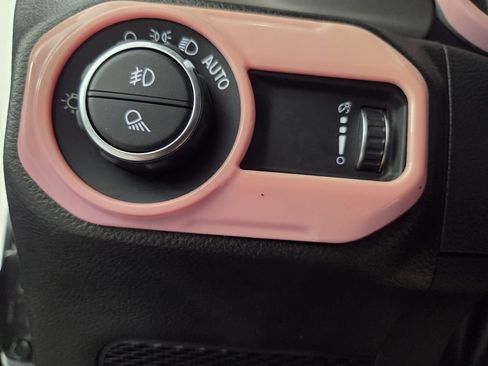 Used 2023 Jeep Gladiator Sport AWD/4WD image 19