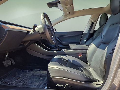 Used 2019 Tesla Model 3 Standard Range Plus image 22