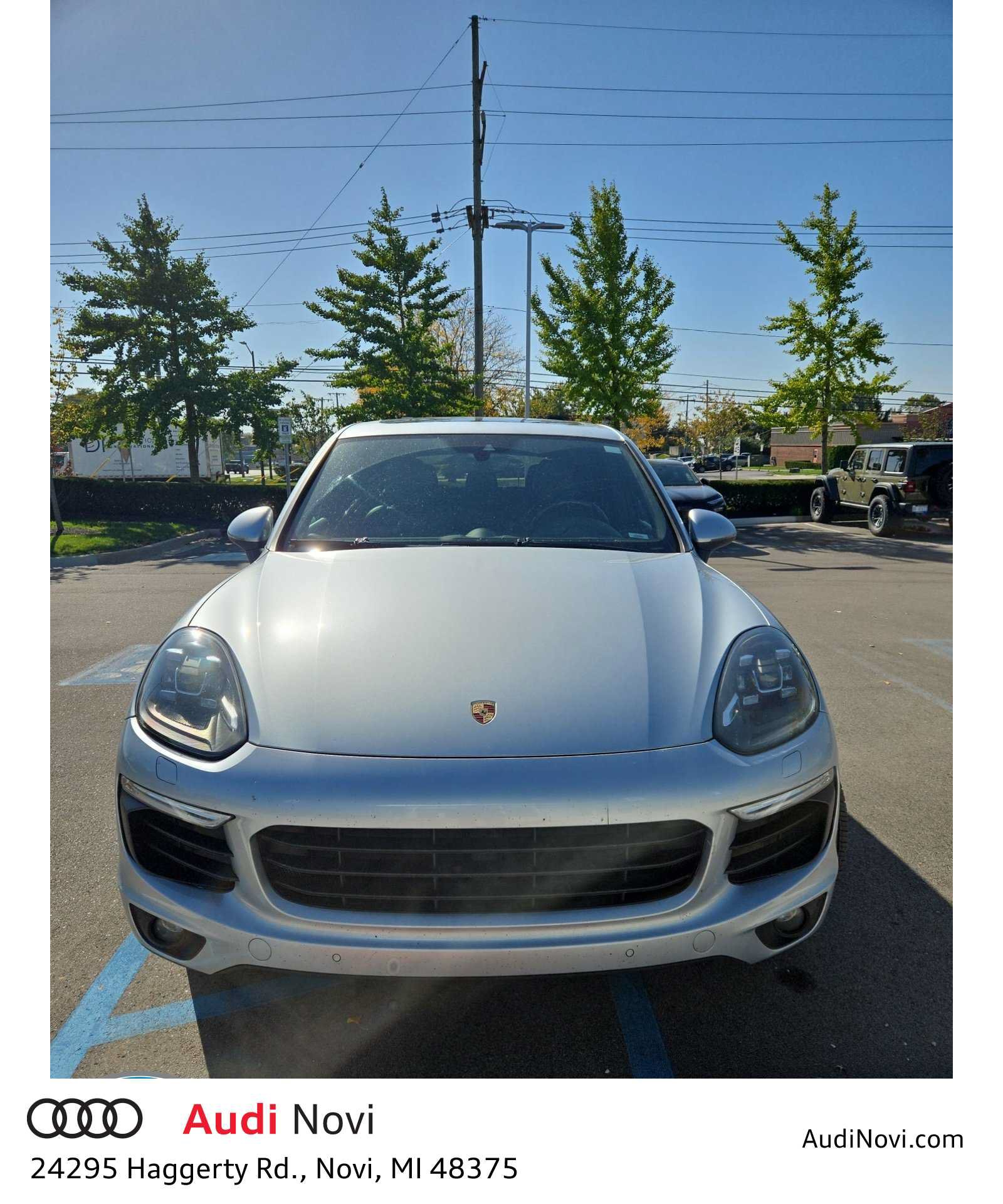 Used 2018 Porsche Cayenne AWD/4WD image 1