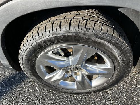 Used 2018 Toyota Highlander Limited image 40