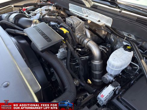 Used 2019 Chevrolet Silverado 2500 LTZ w/ Duramax Plus Package AWD/4WD image 17