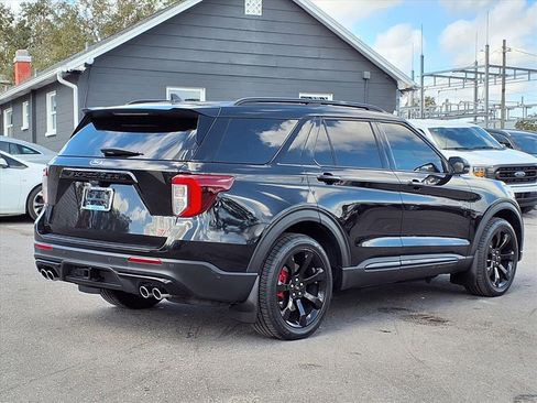 Used 2021 Ford Explorer ST w/ Equipment Group 401A image 7