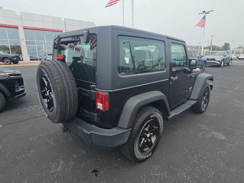 Used 2017 Jeep Wrangler Sport w/ Quick Order Package 24S AWD/4WD image 3