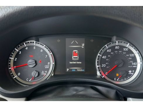 Used 2022 Toyota Highlander L AWD/4WD image 28
