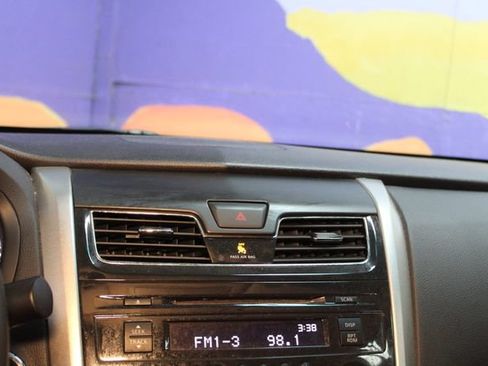 Used 2015 Nissan Altima 2.5 FWD image 18