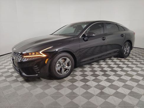 Used 2023 Kia K5 LXS image 19