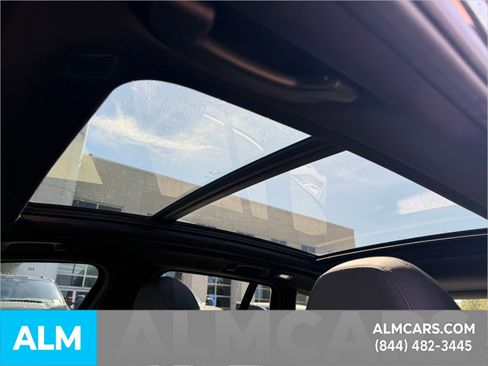 Used 2025 GMC Canyon Elevation image 14