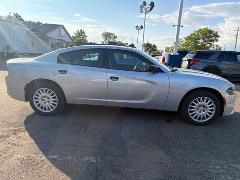 Used 2022 Dodge Charger Police AWD/4WD image 4