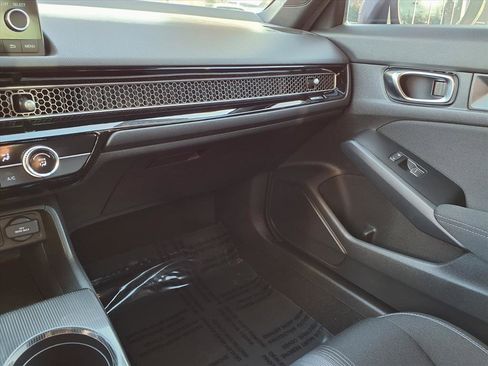 Certified 2025 Honda Civic Sport image 23