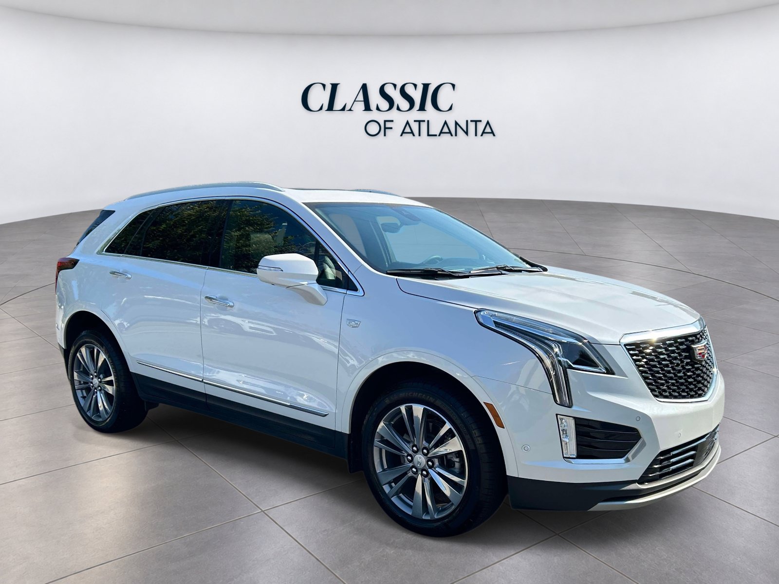 Certified 2025 Cadillac XT5 Premium Luxury w/ Technology Package FWD image 7