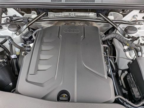 New 2025 Audi Q5 Premium Plus image 15