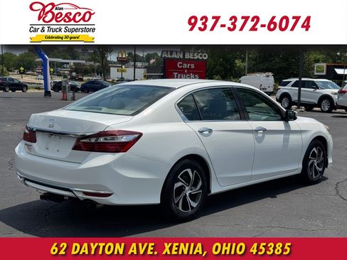 Used 2017 Honda Accord LX image 4